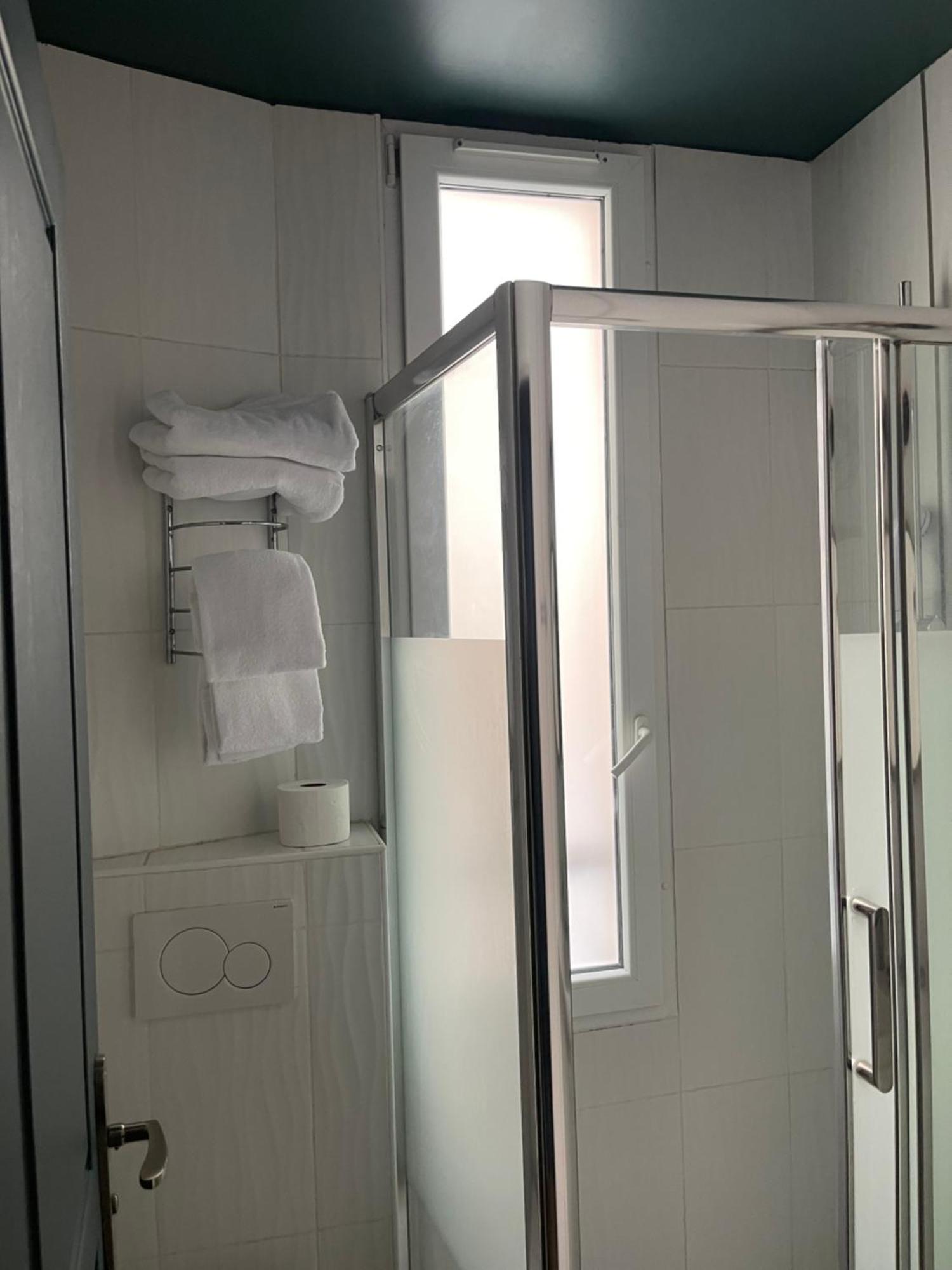 Hotel Maat Etoile Paris Luaran gambar