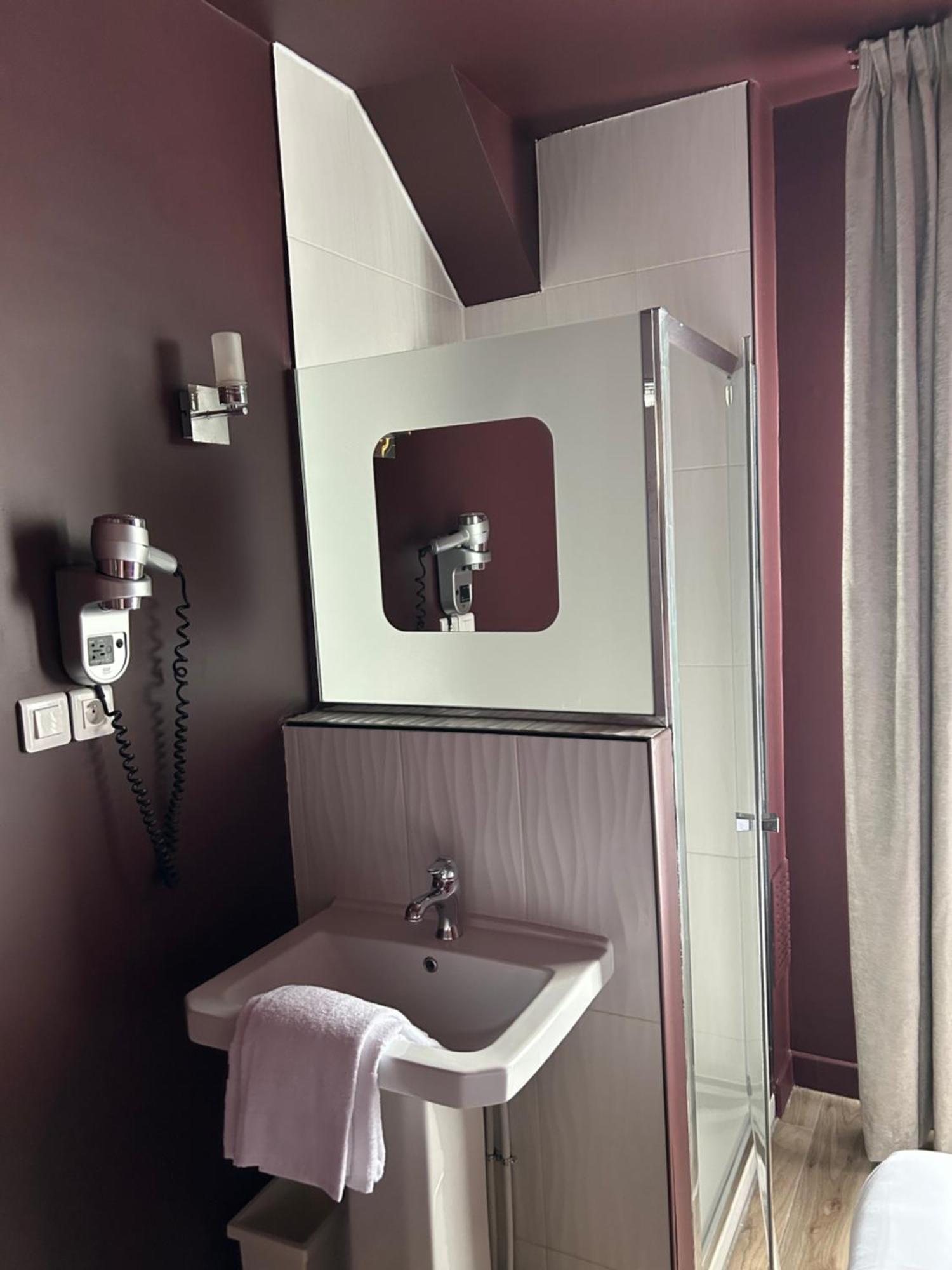 Hotel Maat Etoile Paris Luaran gambar